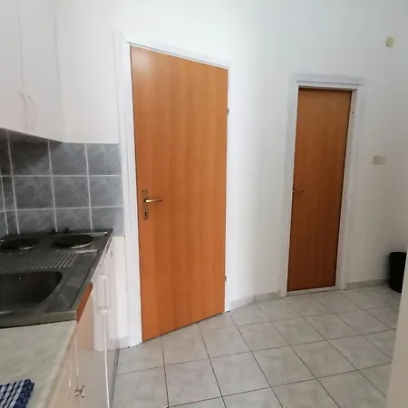 Appartamento Mandre Apartments Mandre