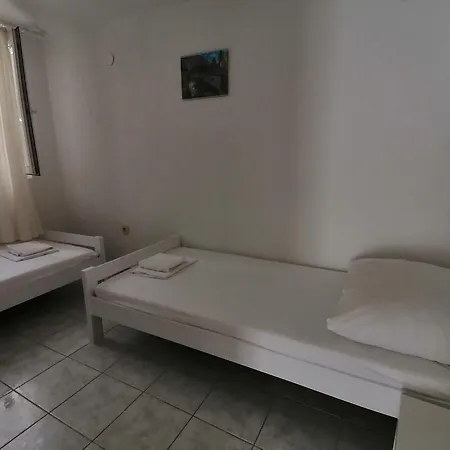 Appartamento Mandre Apartments Mandre