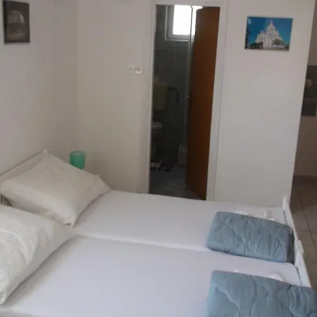 Mandre Apartments *