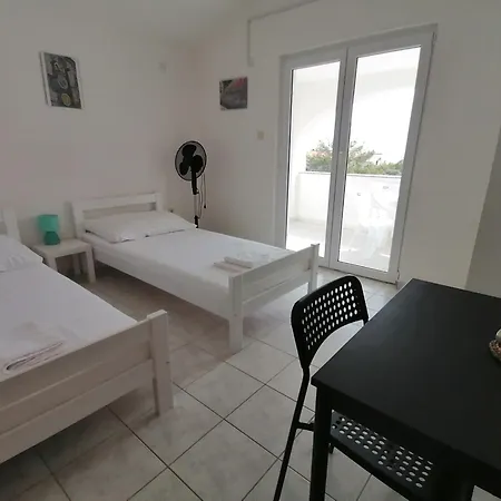 Mandre Apartments *